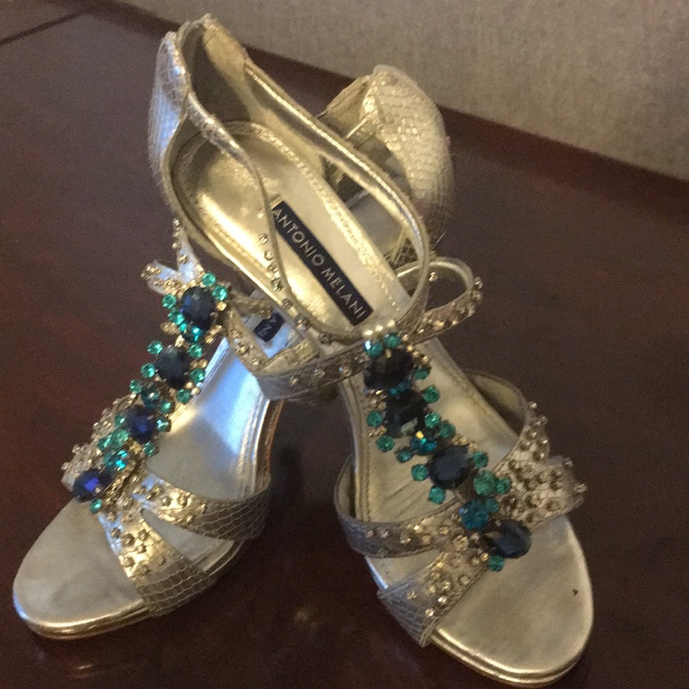 Heels. Antonio Melani